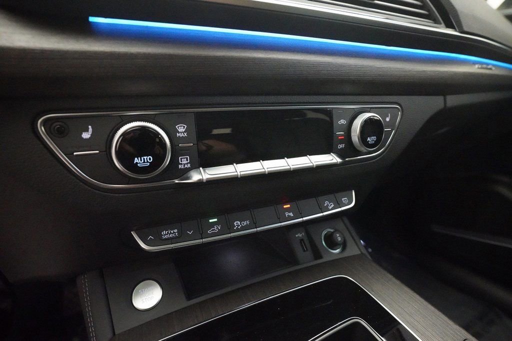 New 2025 Audi Q5 e Premium Plus image 22