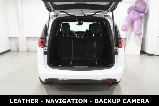 New 2026 Chrysler Pacifica Select image 32