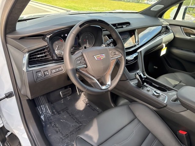 New 2025 Cadillac XT6 Sport w/ Platinum Package image 9
