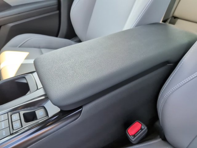 Used 2026 Toyota Camry SE FWD image 20