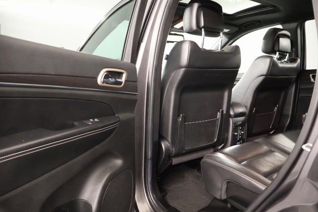 Used 2014 Jeep Grand Cherokee Limited w/ Trailer Tow Group IV image 30
