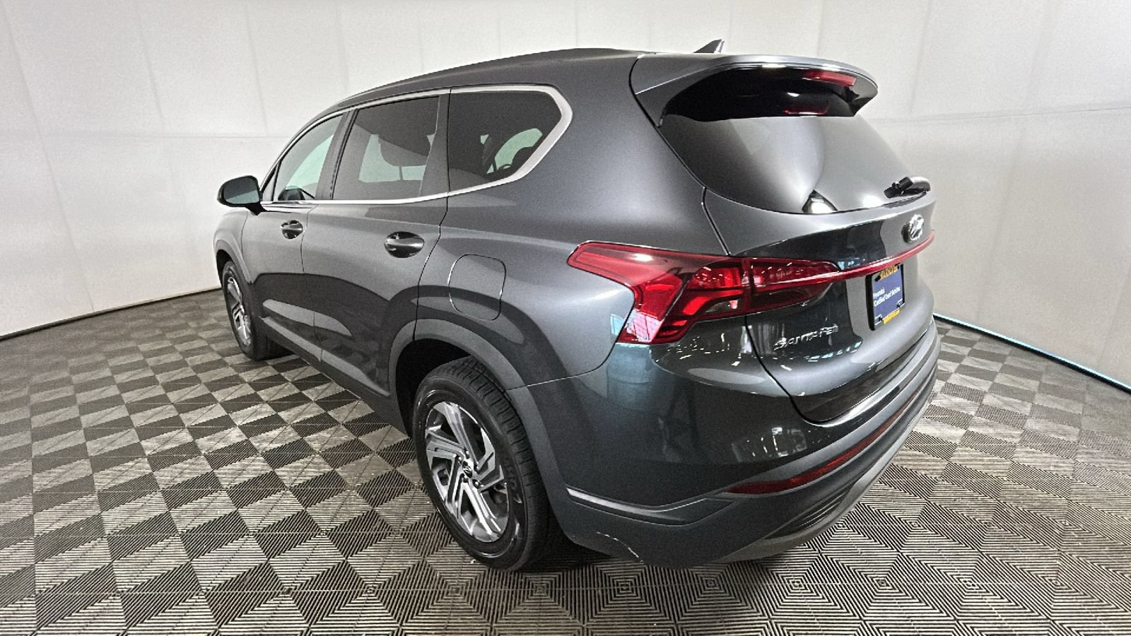 Certified 2023 Hyundai Santa Fe SE FWD image 5