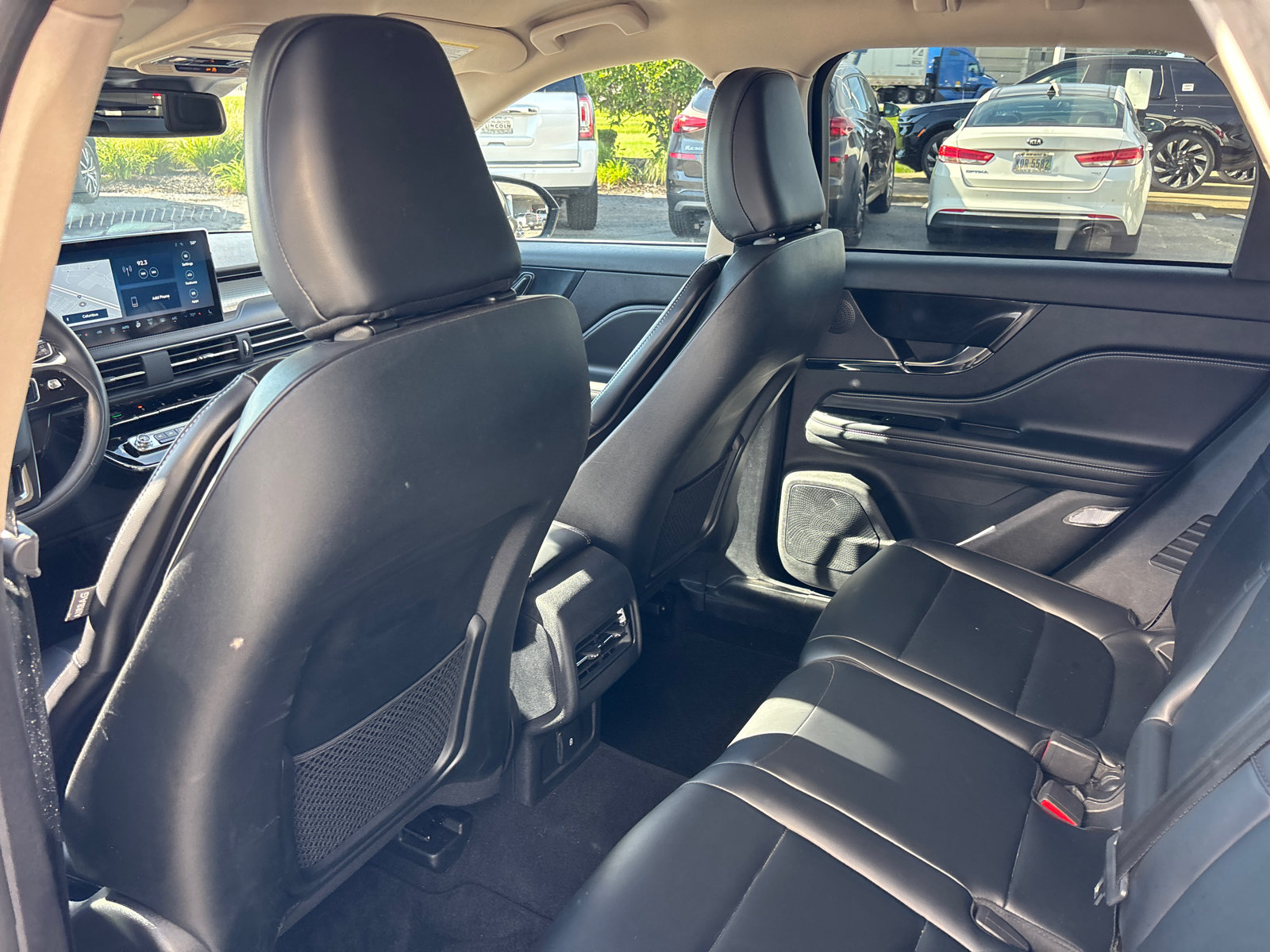 Certified 2023 Lincoln Corsair AWD image 25