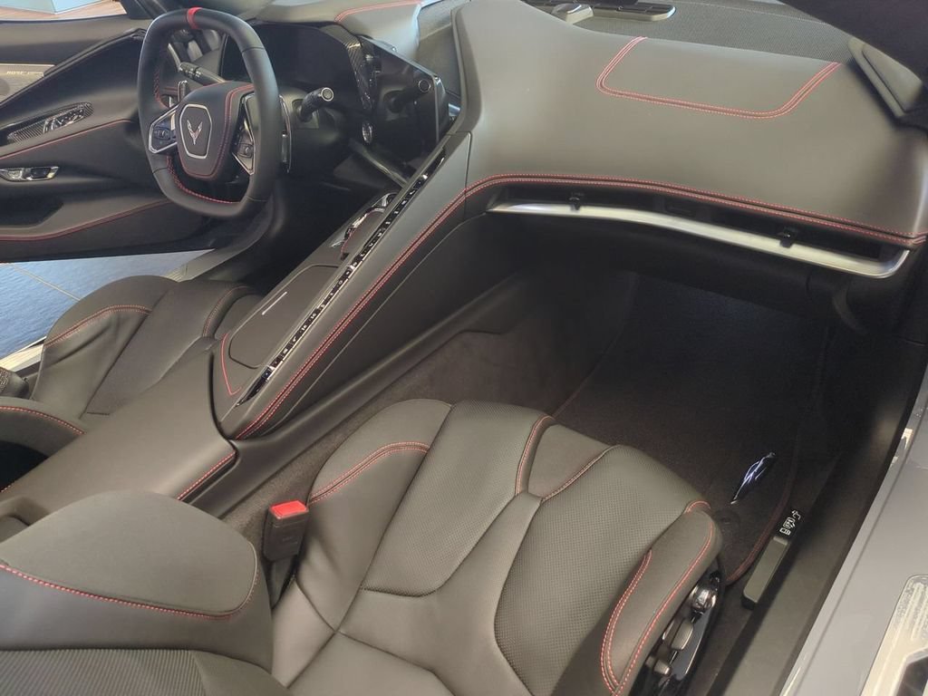 Used 2024 Chevrolet Corvette Stingray Premium Cpe w/ Z51 Performance Package RWD image 24