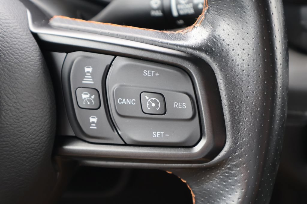 Used 2024 Jeep Gladiator Mojave AWD/4WD image 7
