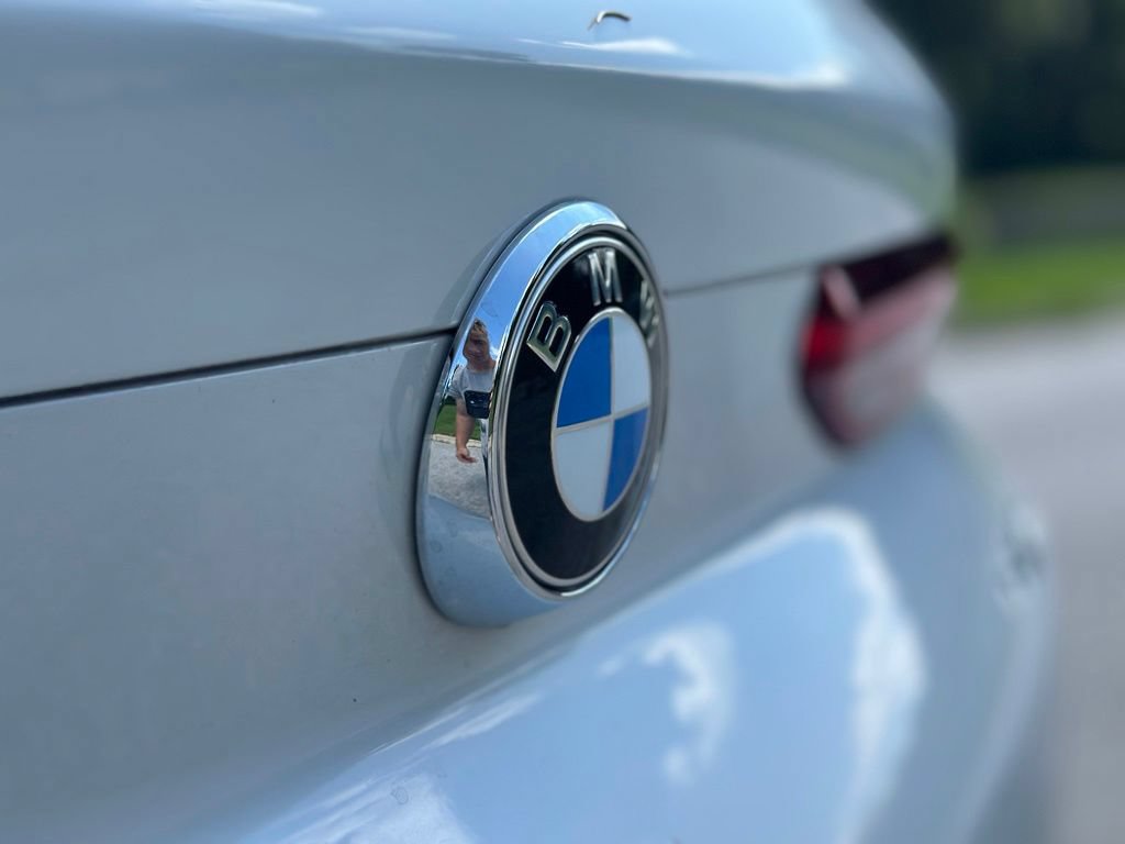 Used 2022 BMW X6 xDrive40i w/ M Sport Package AWD/4WD image 13