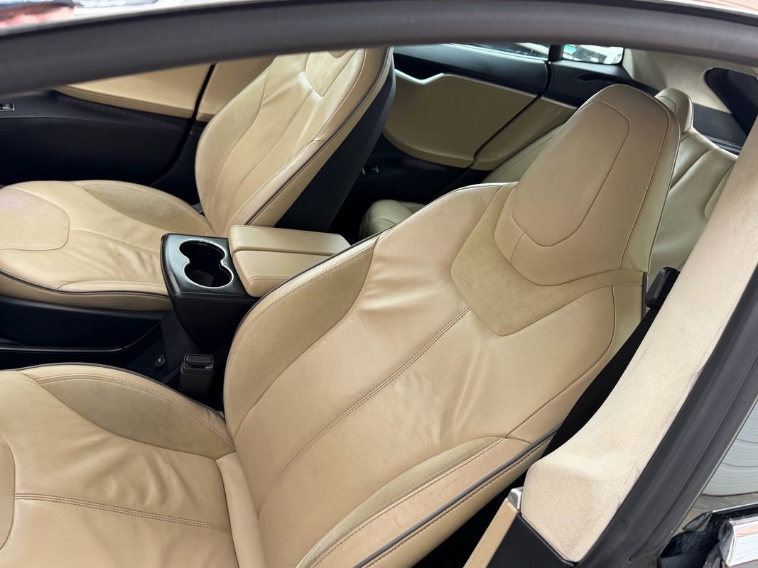 Used 2013 Tesla Model S Performance RWD image 18