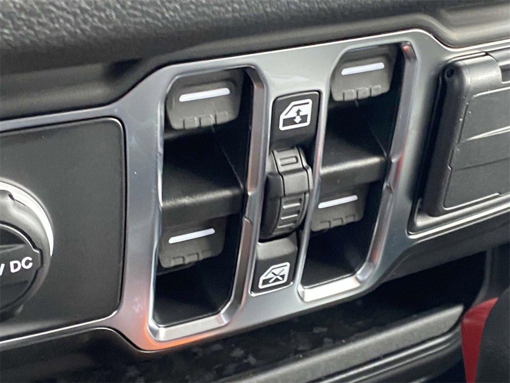 New 2025 Jeep Gladiator Sport image 22