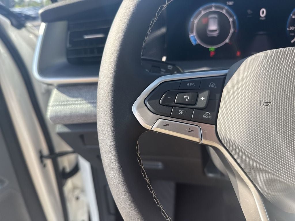 New 2025 Volkswagen Tiguan S AWD/4WD image 15