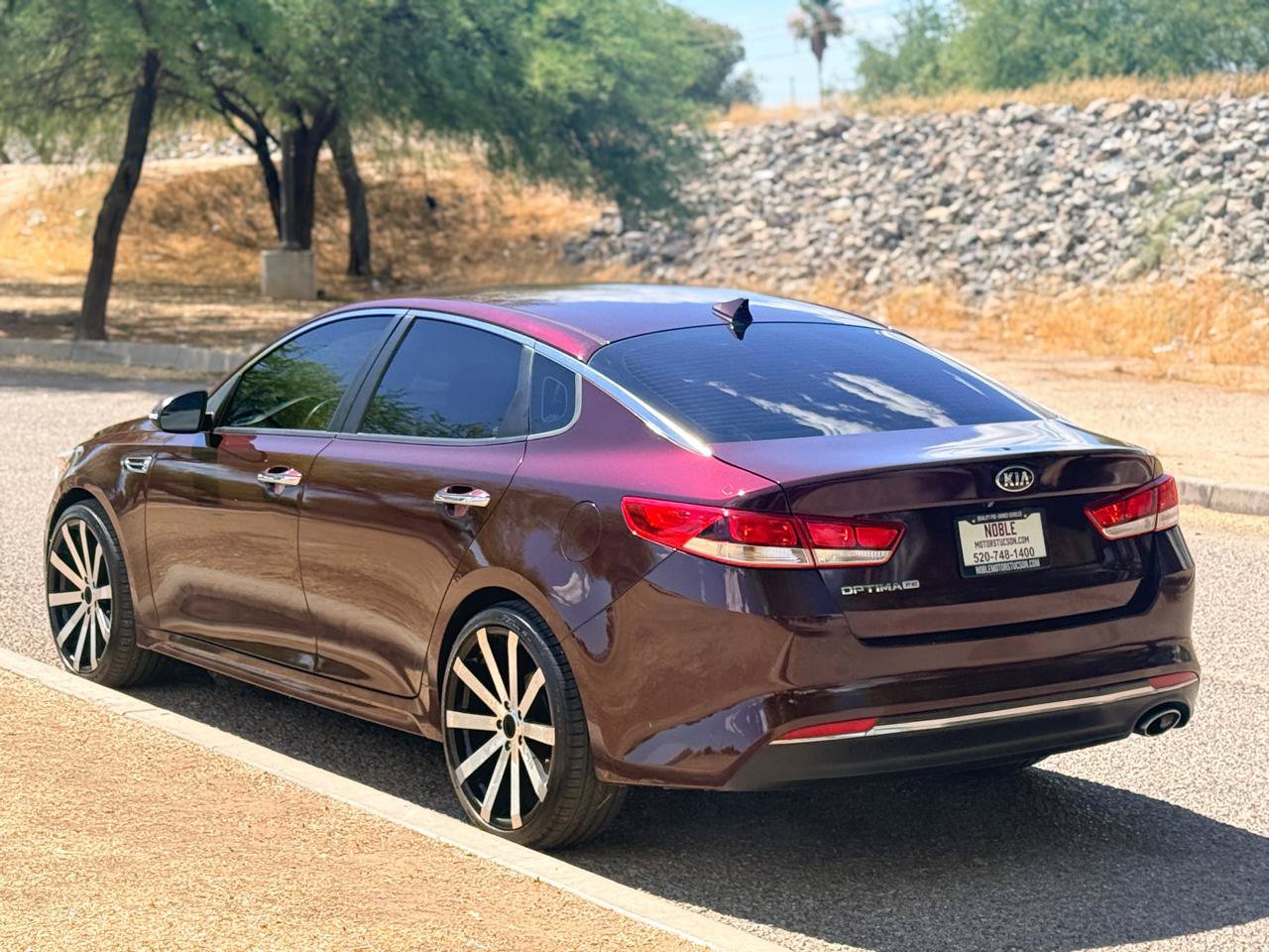 Used 2018 Kia Optima LX FWD image 3
