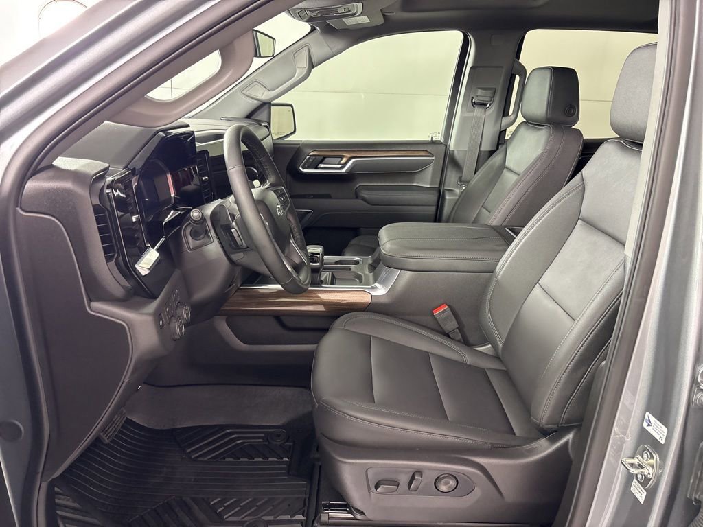 Used 2026 Chevrolet Silverado 1500 LT Trail Boss w/ LT Trail Boss Premium Package image 30