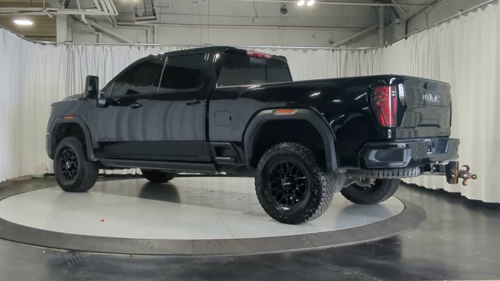 Used 2025 GMC Sierra 2500 AT4X AWD/4WD image 6
