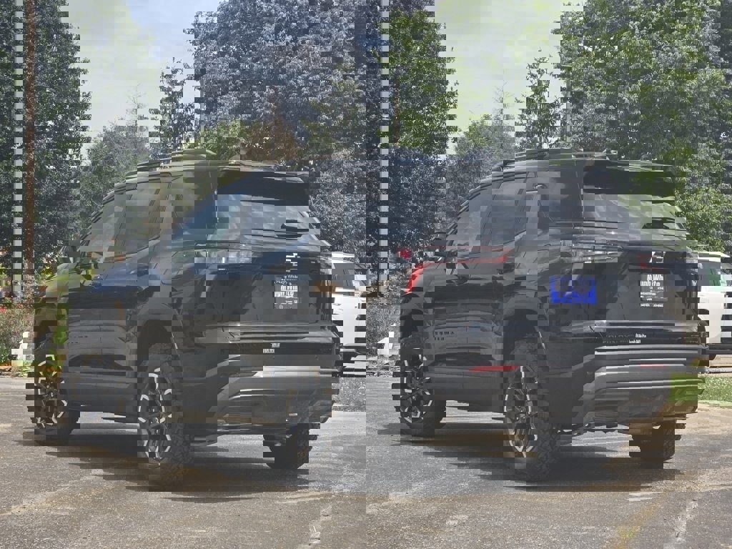 New 2026 Chevrolet Equinox ACTIV w/ Convenience Package III image 10