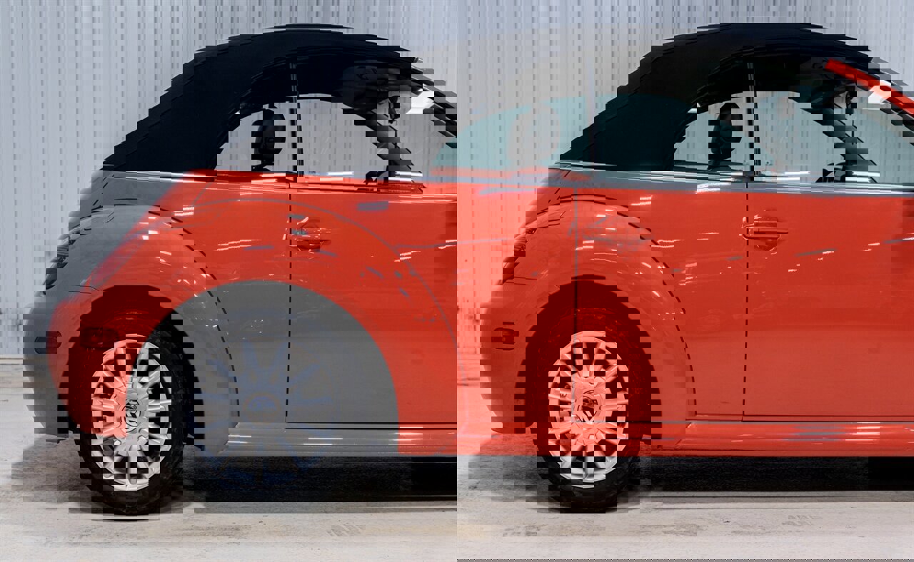 Used 2004 Volkswagen Beetle GLS FWD image 22