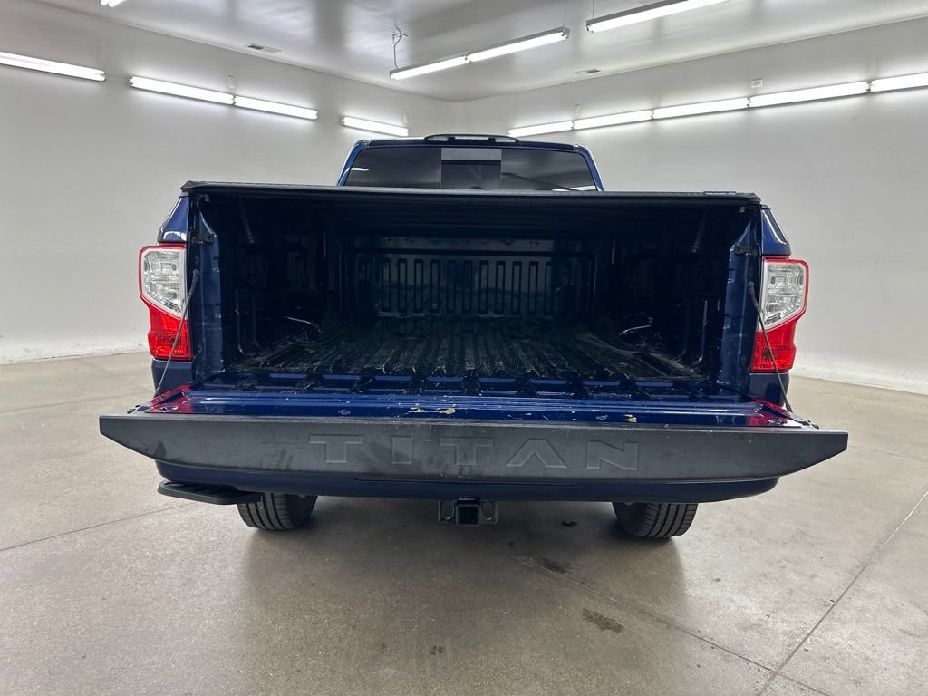 Used 2017 Nissan Titan SV RWD image 19