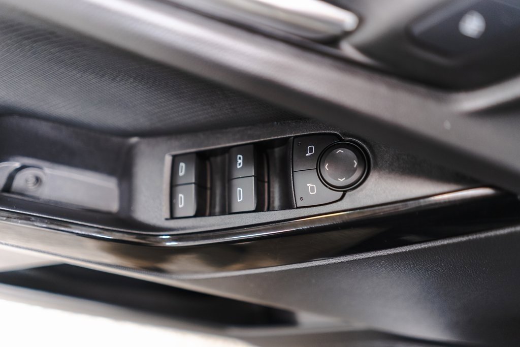 Used 2025 Chevrolet Equinox LT image 26