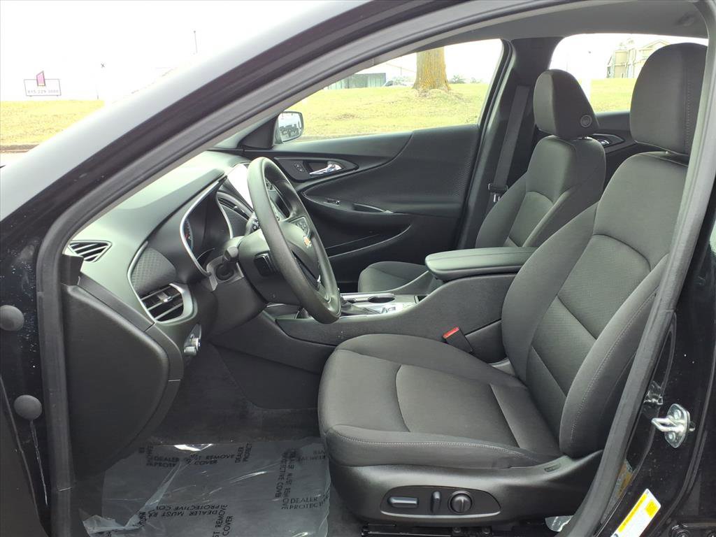 Used 2025 Chevrolet Malibu LT FWD image 25