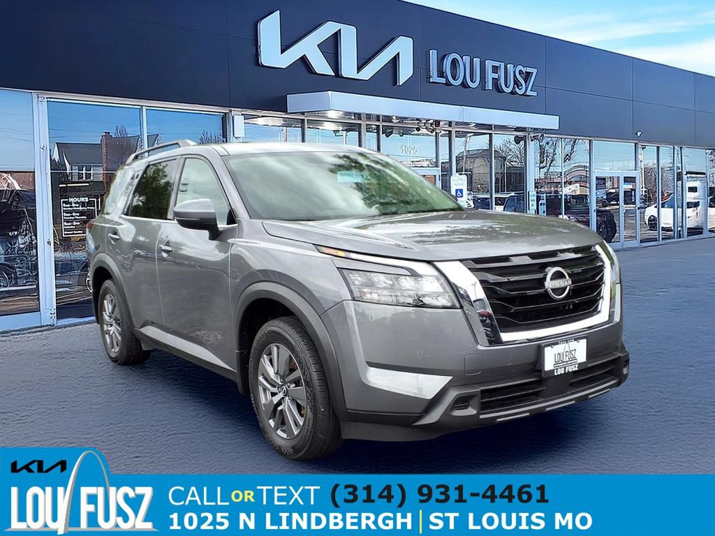 Used 2024 Nissan Pathfinder SV w/ SV Premium Package AWD/4WD video 1