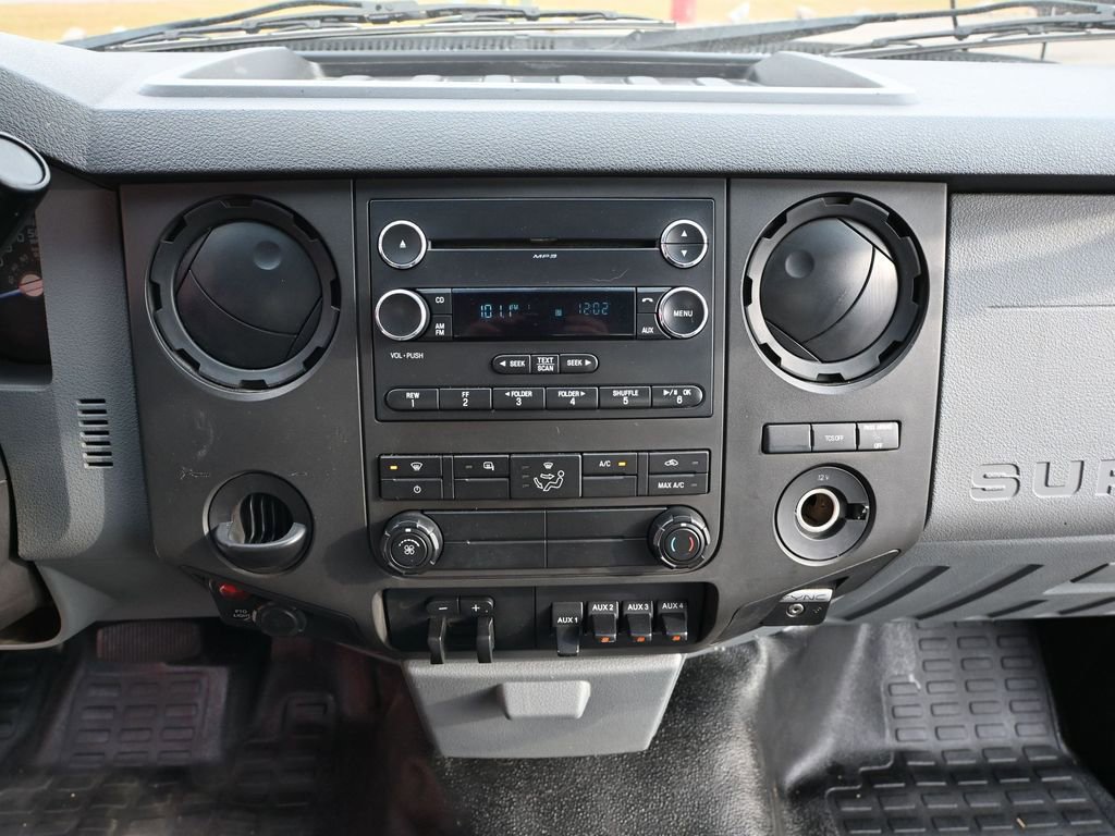 Used 2016 Ford F550 2WD Regular Cab Super Duty image 39