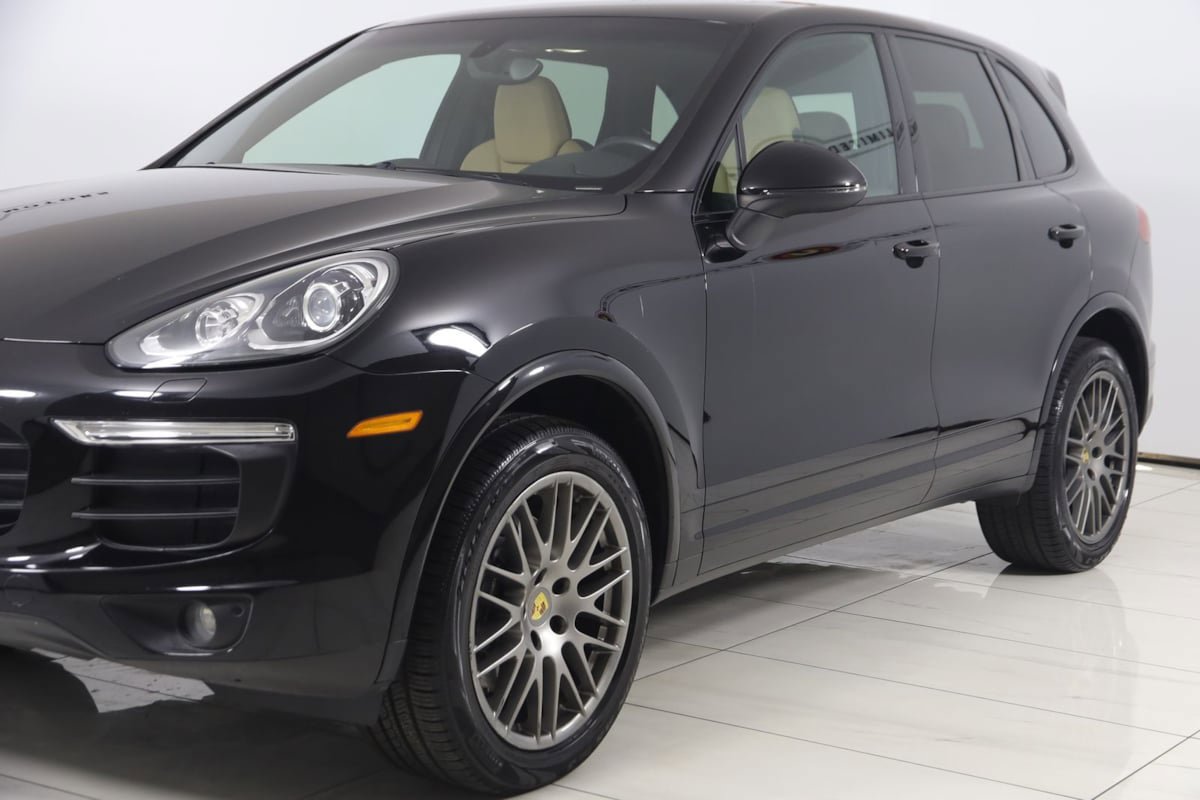 Used 2017 Porsche Cayenne Platinum Edition AWD/4WD image 58