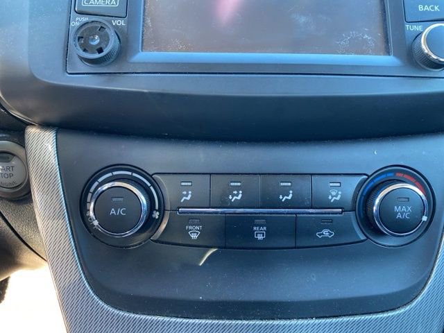Used 2015 Nissan Sentra SR w/ Navigation Package FWD image 14