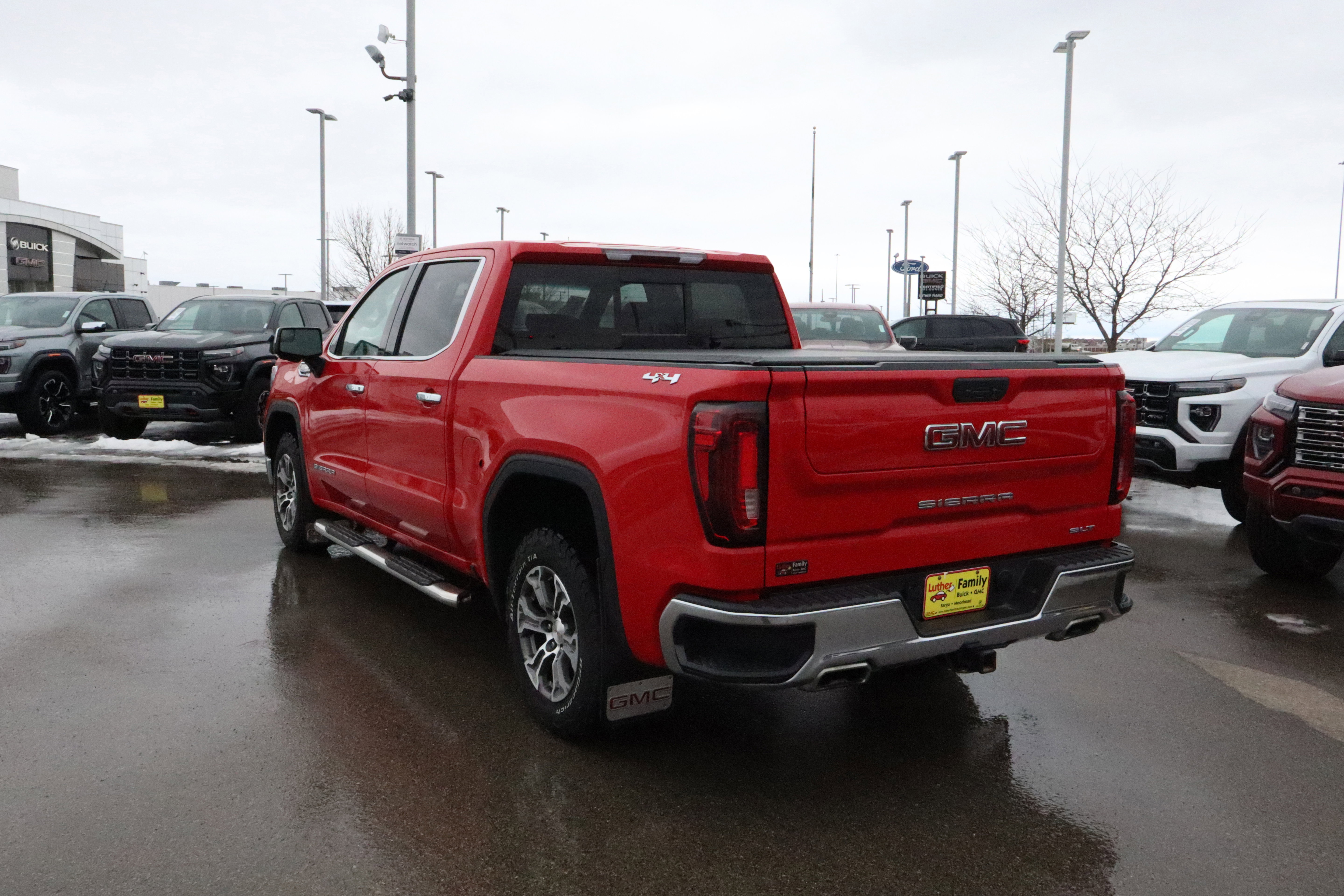 Certified 2021 GMC Sierra 1500 SLT w/ SLT Convenience Package image 5