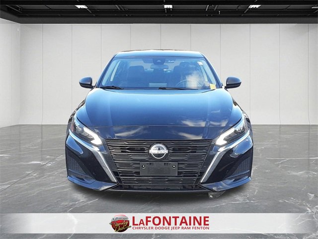 Used 2024 Nissan Altima 2.5 SV image 8