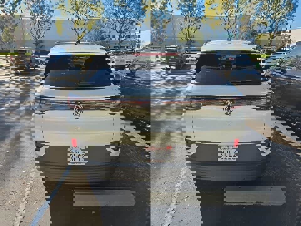 Used 2024 Volkswagen ID.4 Pro S image 4