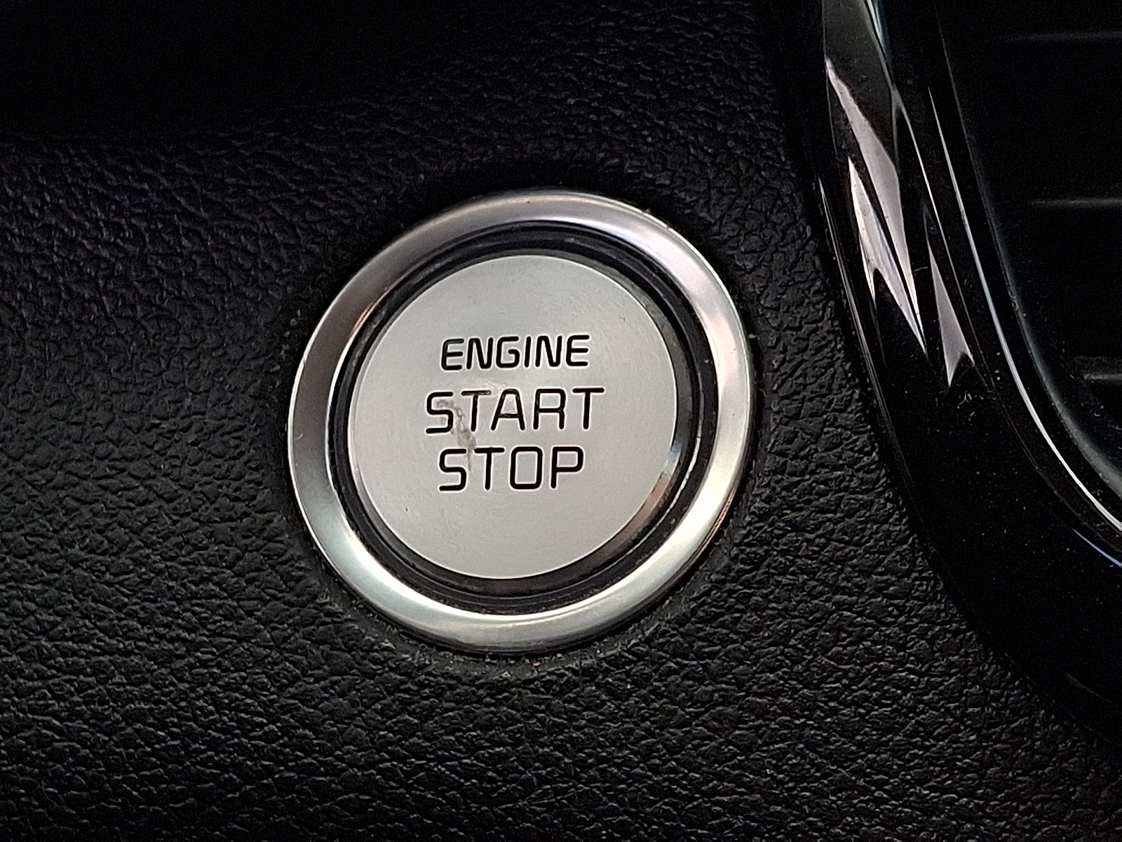 Used 2020 Kia Optima S image 22