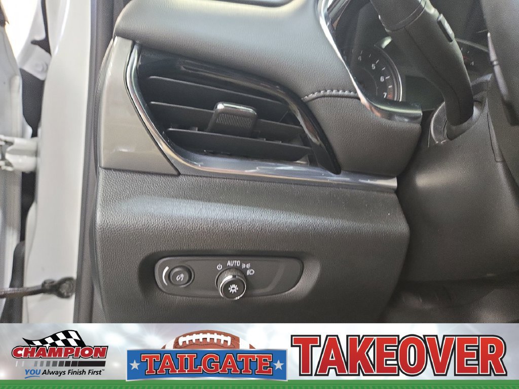Certified 2024 Chevrolet Traverse LT FWD image 23