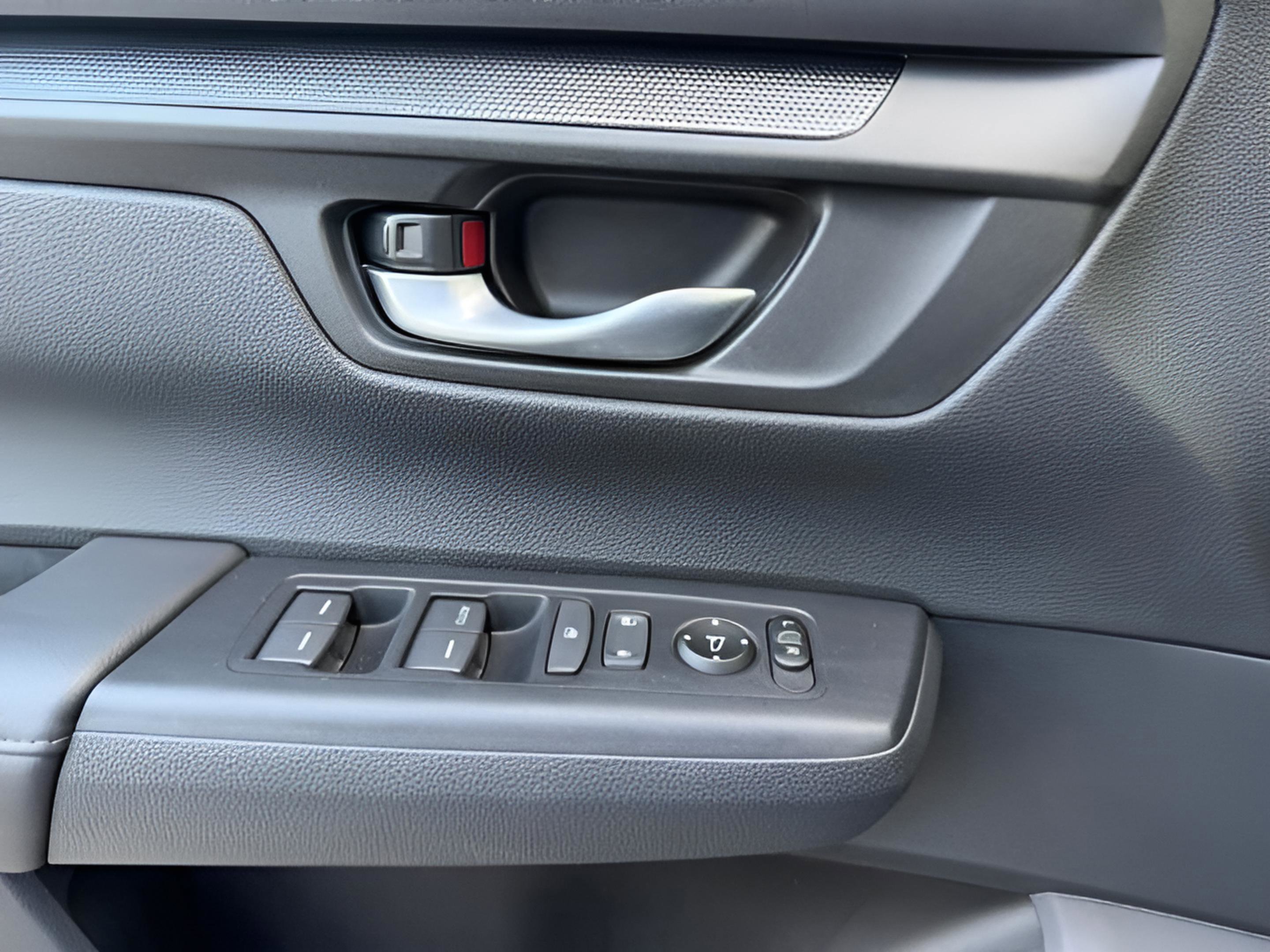 Used 2023 Honda CR-V LX image 21