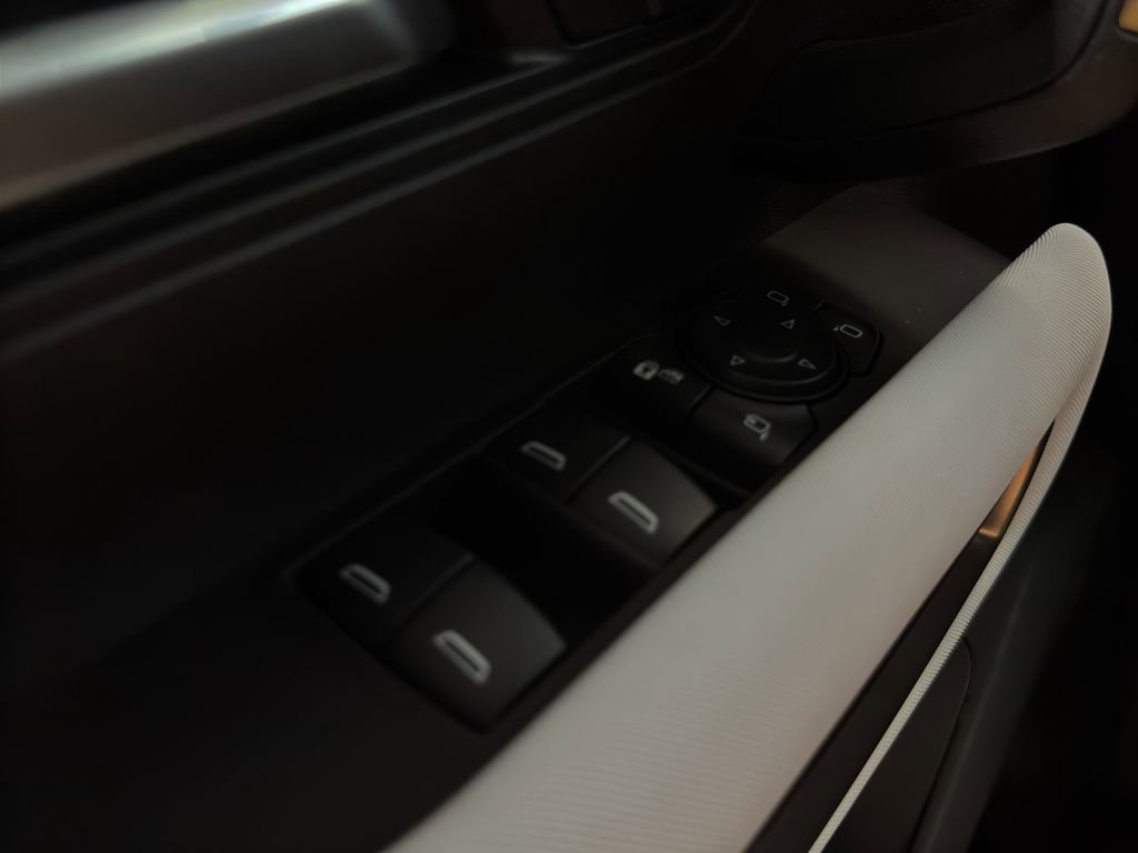 New 2025 GMC Hummer EV 2X image 37