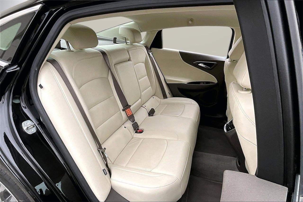 Used 2024 Chevrolet Malibu LT image 24