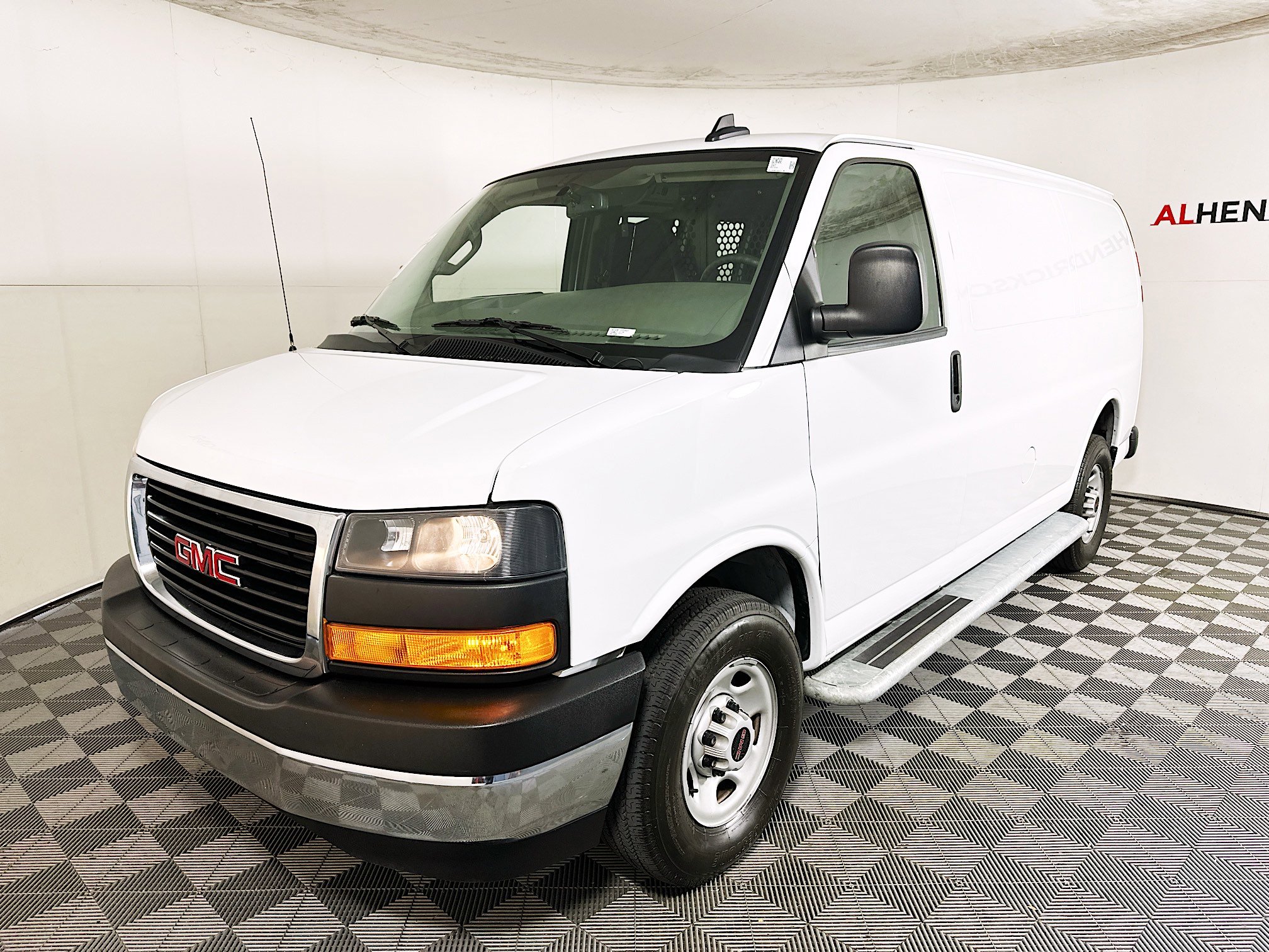 Used 2024 GMC Savana 2500 w/ Driver Convenience Package image 7