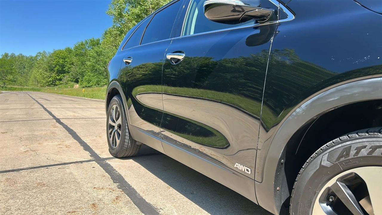 Used 2016 Kia Sorento EX AWD/4WD image 4