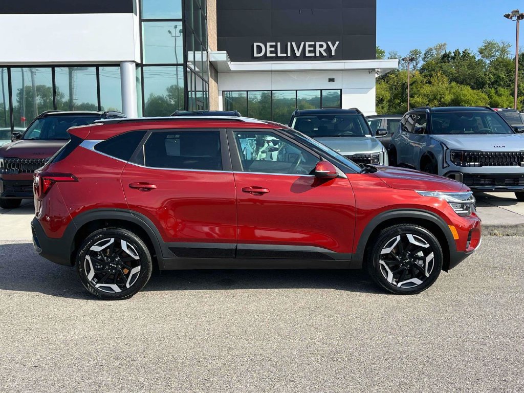 Certified 2026 Kia Seltos SX w/ SX Sunroof Package AWD/4WD image 28