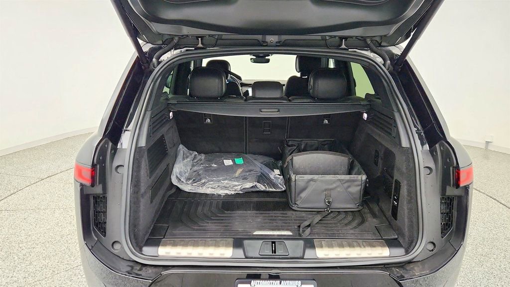 Used 2023 Land Rover Range Rover Sport SE Dynamic image 21
