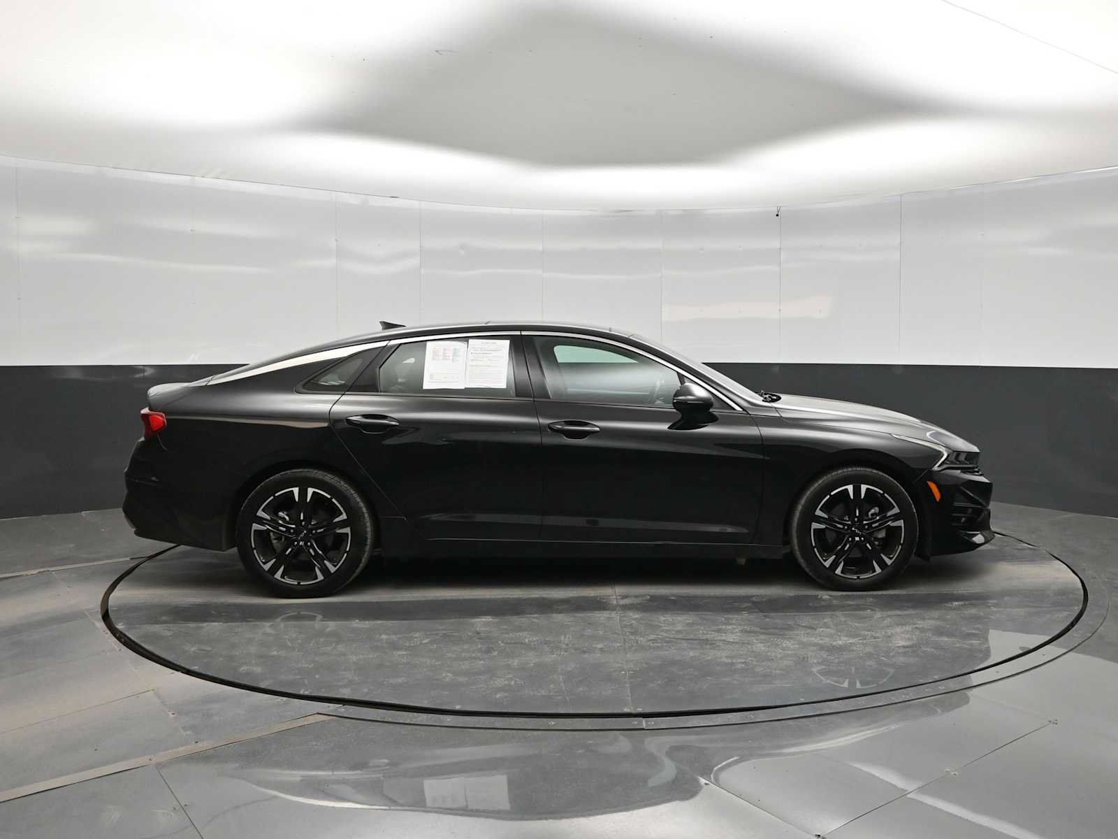 Used 2022 Kia K5 GT-Line w/ GT-Line Awd Premium Package image 9