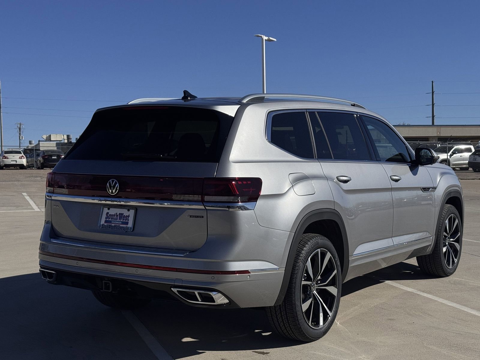 New 2026 Volkswagen Atlas SEL Premium R-Line image 4