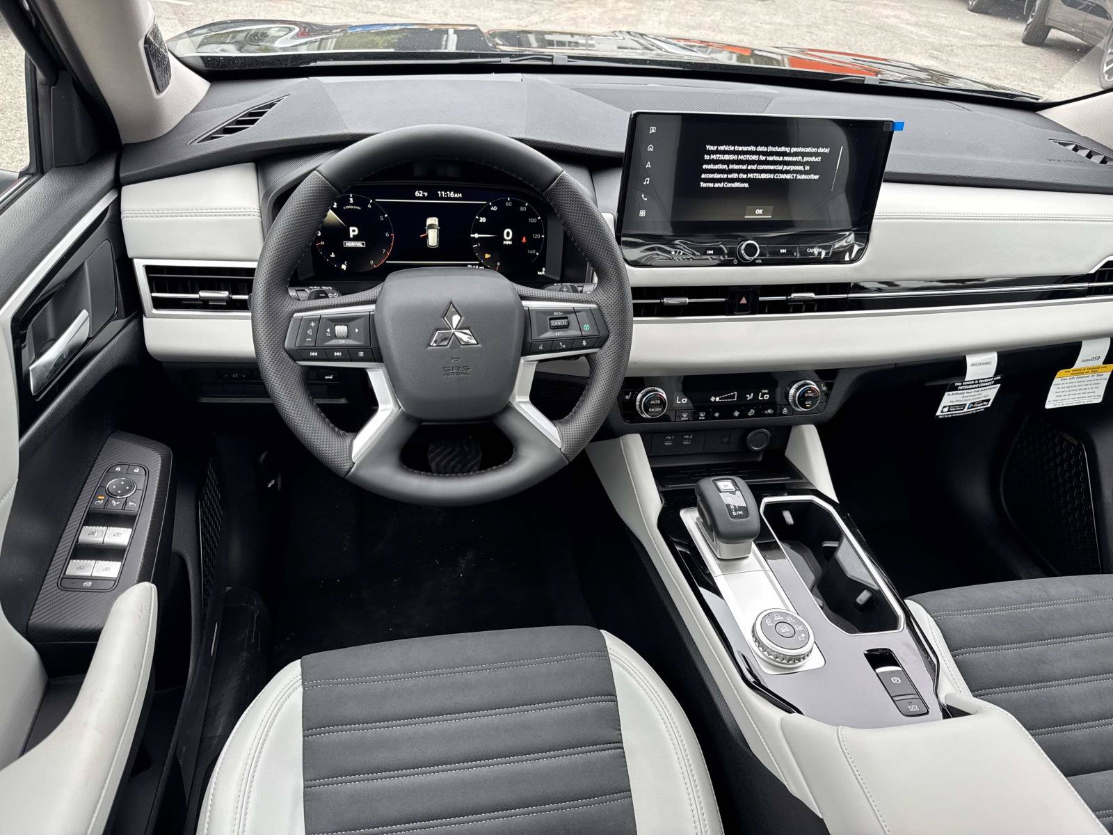 New 2026 Mitsubishi Outlander SE FWD image 8