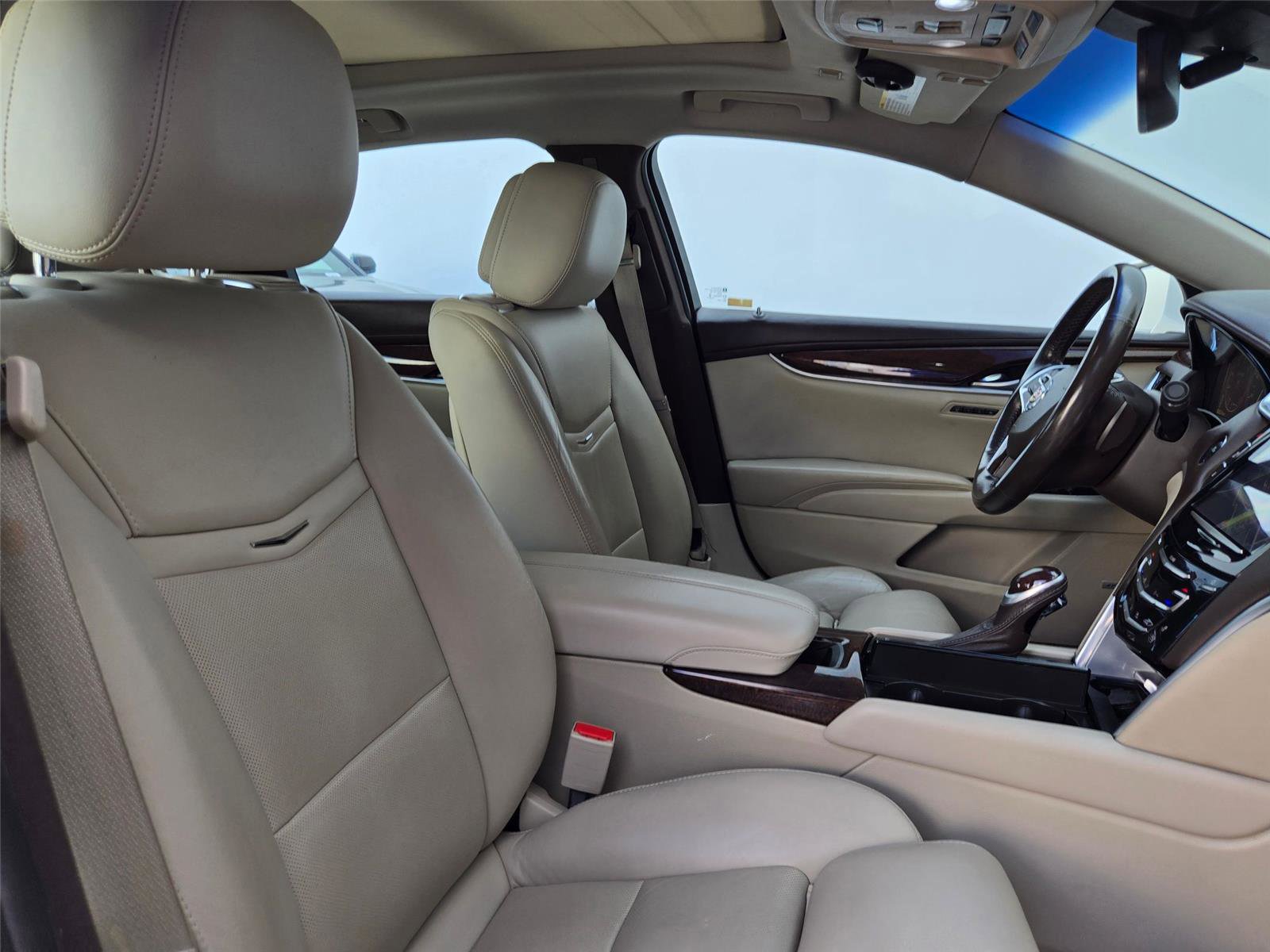 Used 2013 Cadillac XTS Premium FWD image 28