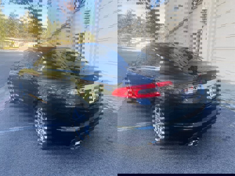 Used 2010 Jaguar XF Luxury image 6