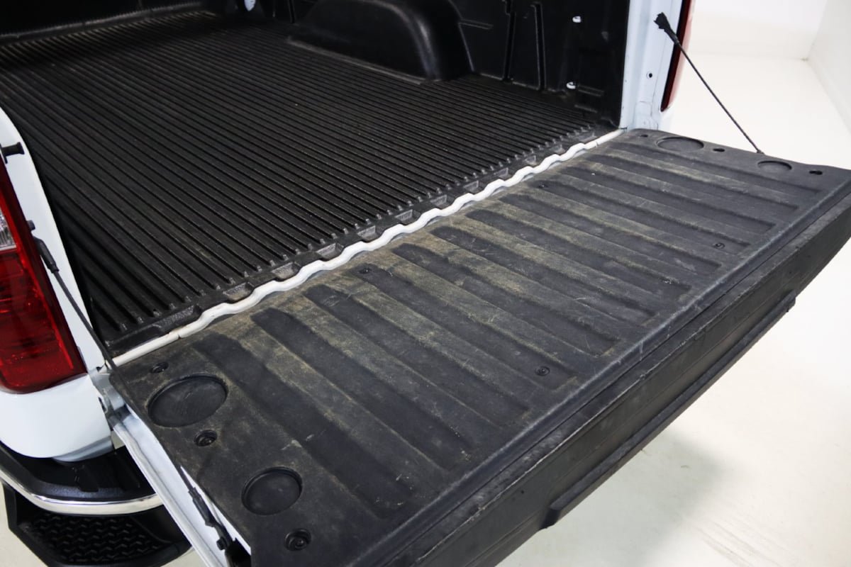Used 2025 Chevrolet Silverado 1500 W/T RWD image 16