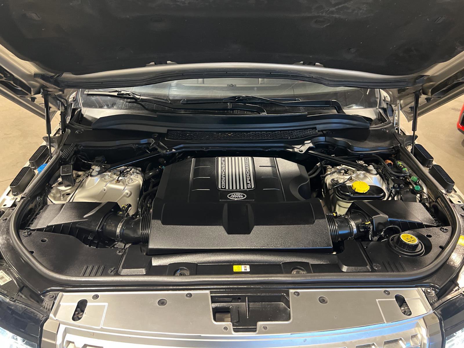 Used 2015 Land Rover Range Rover Autobiography image 51