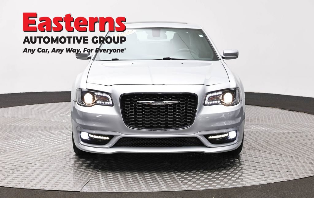 Used 2020 Chrysler 300 S image 2