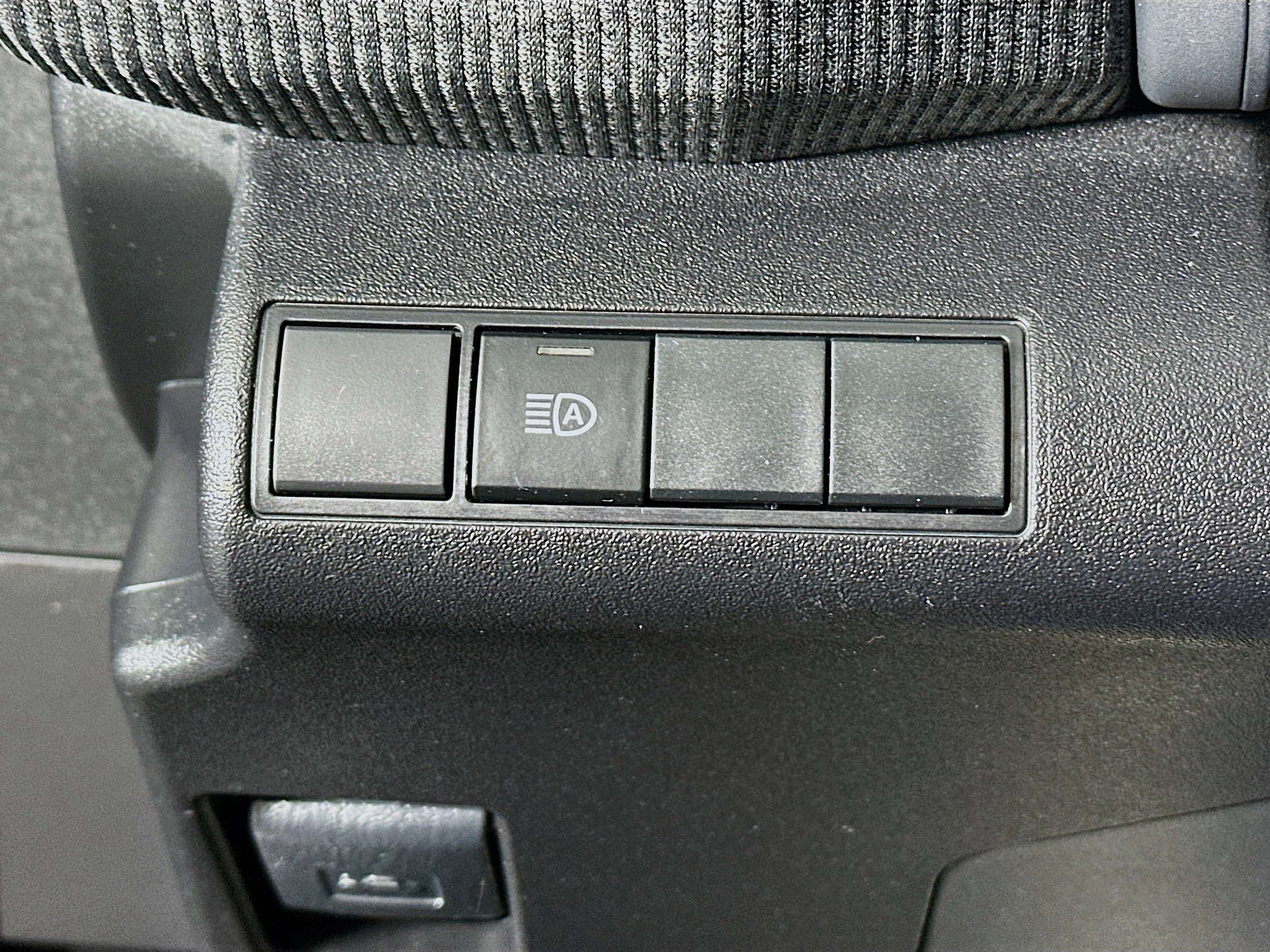 Used 2023 Toyota bZ4X XLE w/ Weather Package image 17