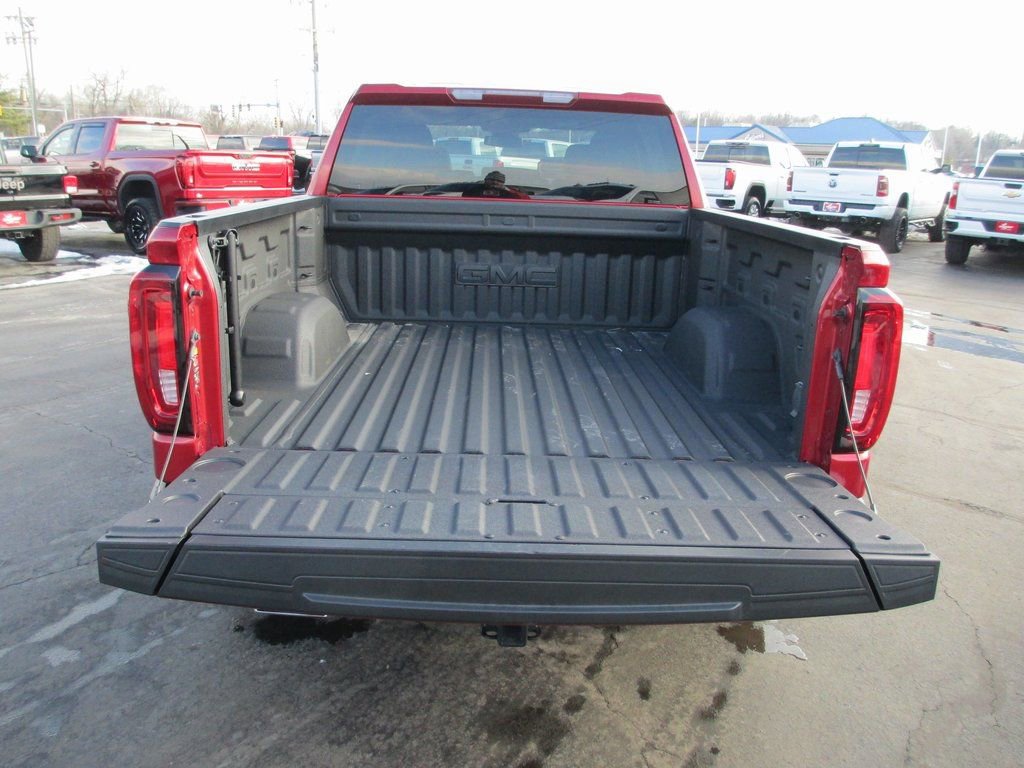Used 2023 GMC Sierra 1500 SLT image 8