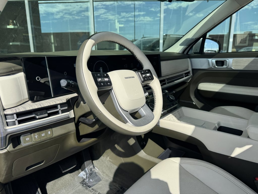 Used 2024 Hyundai Santa Fe Calligraphy image 36