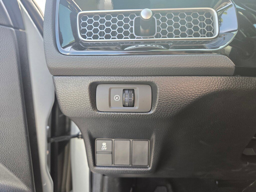 Certified 2025 Honda Civic Sport image 17