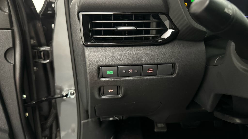 Certified 2025 Nissan Sentra SV w/ All-Weather Package FWD image 19